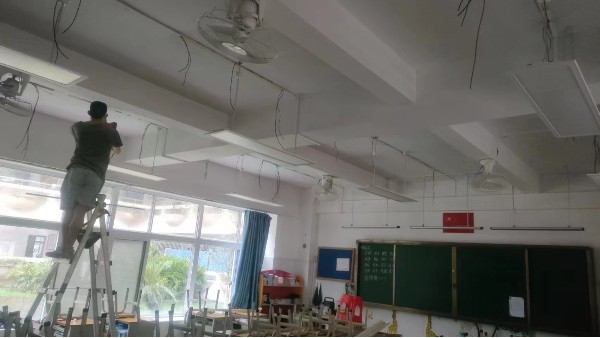 河南：《中小學(xué)及幼兒園教室照明驗(yàn)收規(guī)范》要求