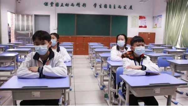 「維格教育照明」<i style='color:red'>教室改造</i>：為何智能場(chǎng)景開關(guān)是必備之選？