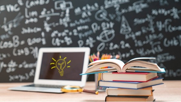 改善教室照明光環(huán)境質(zhì)量，呵護(hù)青少年視力健康